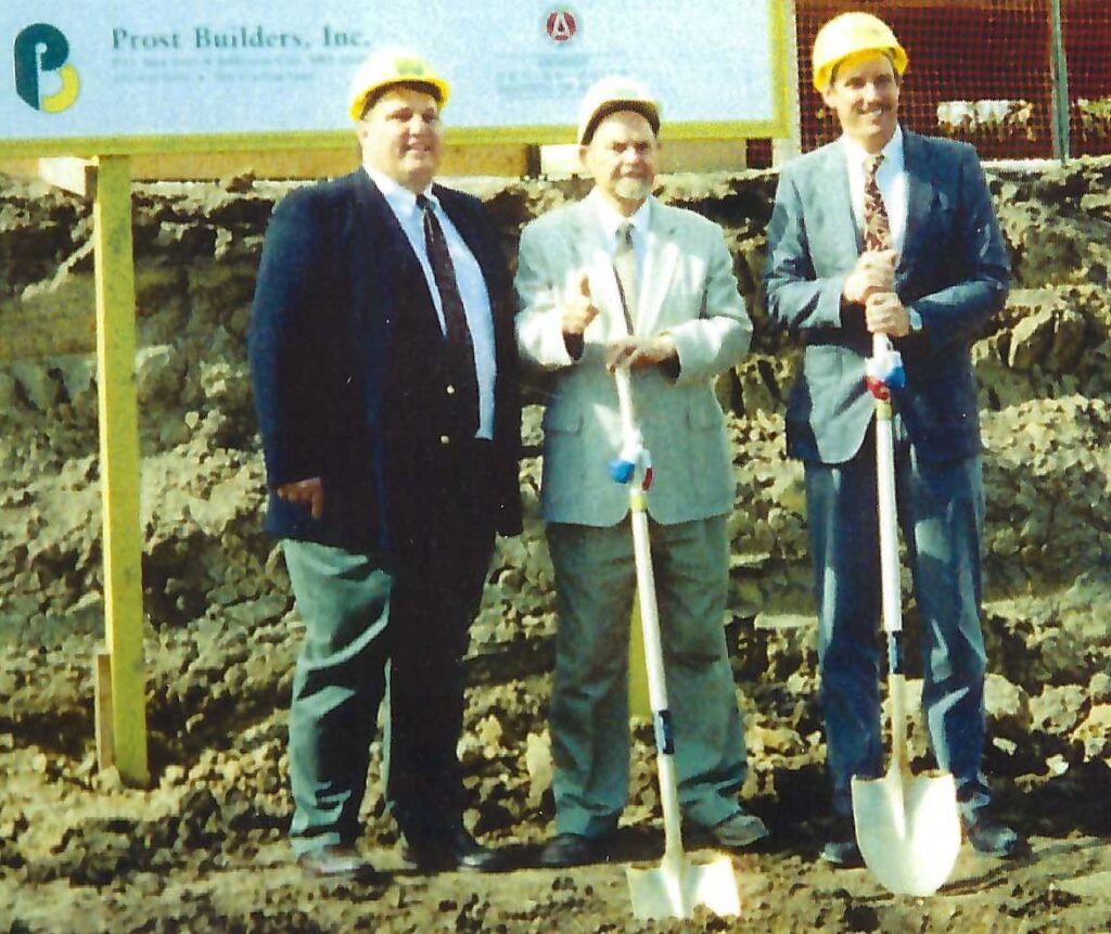 Everlast Groundbreaking, 1995 Paul Prost (middle), Vaughn Prost (right)